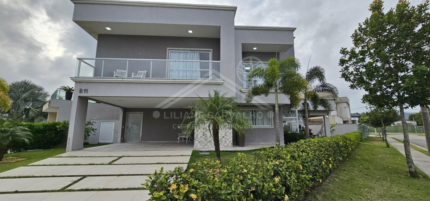 Casa em Condom�nio