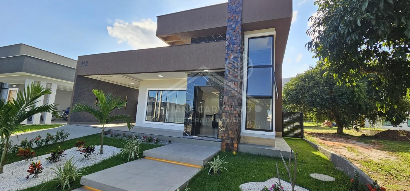 Casa em Condom�nio