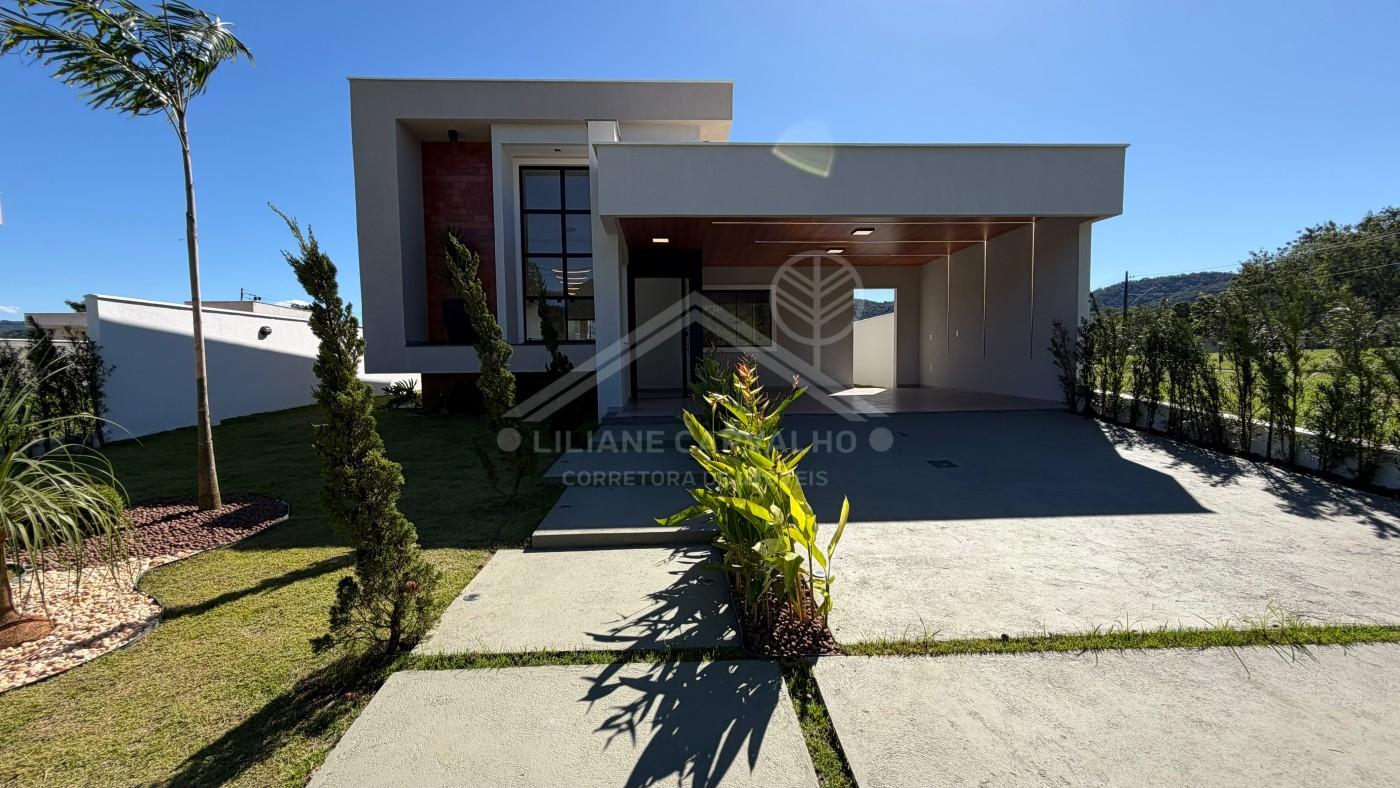 Casa em Condom�nio