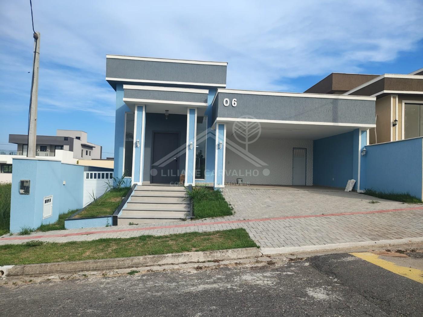 Casa em Condom�nio